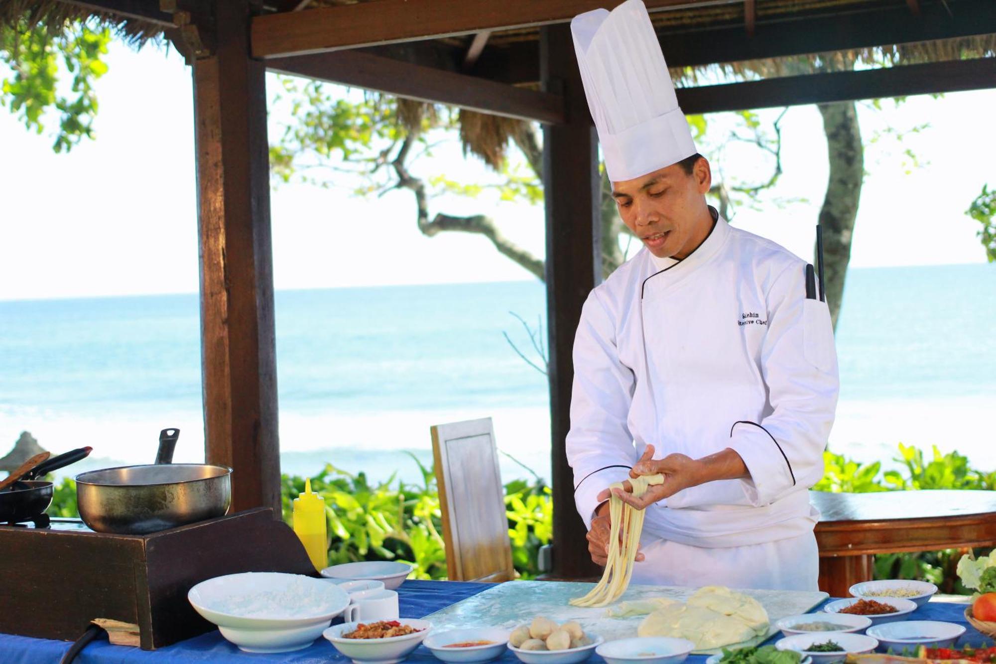 Mangsit Suites By Holiday Resort Lombok Экстерьер фото