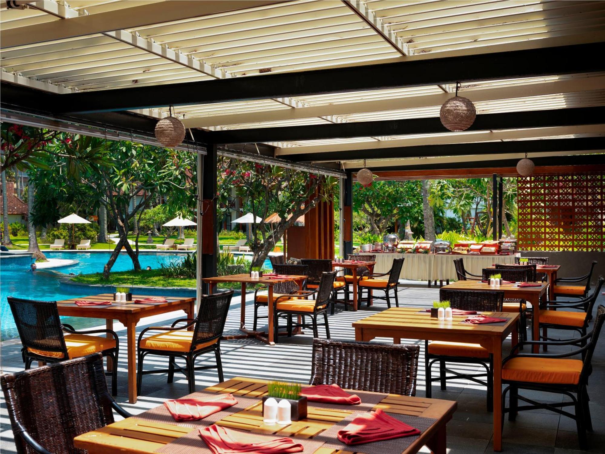Mangsit Suites By Holiday Resort Lombok Экстерьер фото