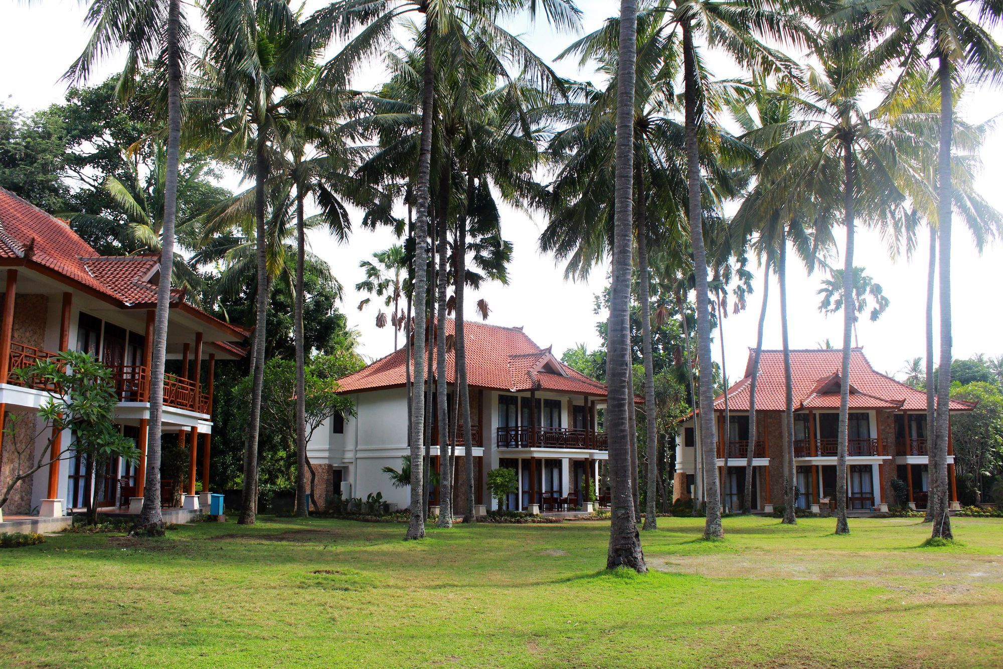 Mangsit Suites By Holiday Resort Lombok Экстерьер фото